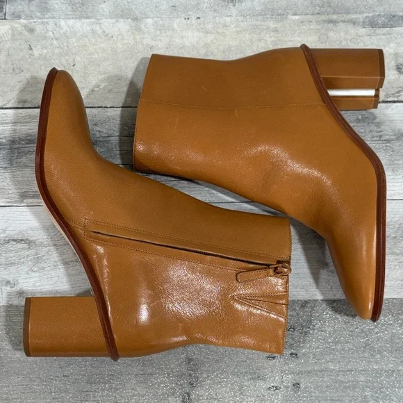 TORY BURCH BROOKE STAMPED HEEL BOOTIE IN CARAMEL CORN - SZ-10.US - Picture 7 of 12